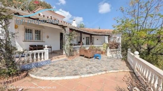  PRECIOSA VILLA DE 3 DORMITORIOS EN CAMPO DE MIJAS CON TRASTERO Y PISCINA - MALAGA 