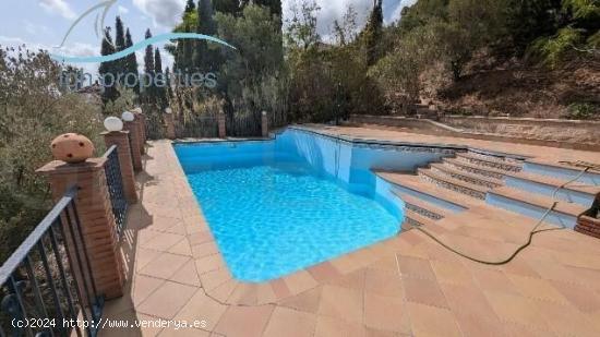 PRECIOSA VILLA DE 3 DORMITORIOS EN CAMPO DE MIJAS CON TRASTERO Y PISCINA - MALAGA