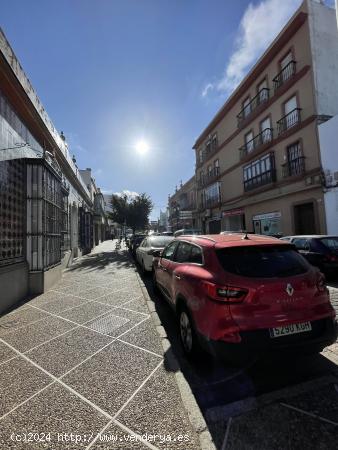 MAGNIFICO DUPLEX MUY CERCA DEL CENTRO DE  CHICLANA  - CADIZ