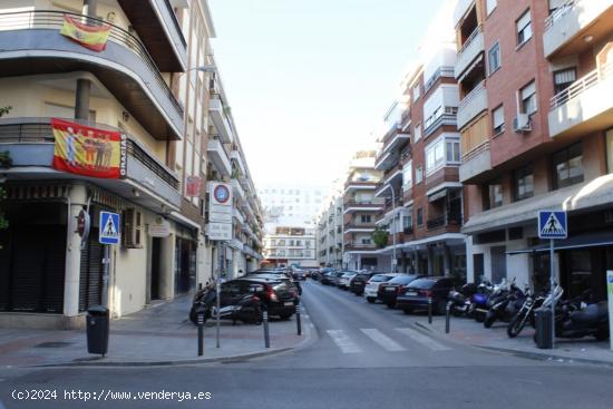  Los Remedios  Junto al Circulo de Labradores - SEVILLA 