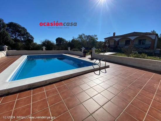  FANTASTICA PARCELA CON VIVIENDA Y PISCINA - CORDOBA 