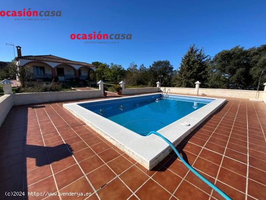 FANTASTICA PARCELA CON VIVIENDA Y PISCINA - CORDOBA