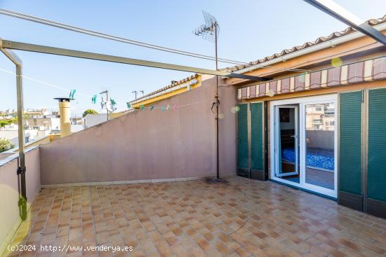 Casa con jardín y garaje en Coll d'en Rabassa - BALEARES