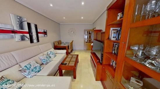  VIVIENDA DE 3 DORMITORIOS 2 BAÑOS PLAZA DE GARAJE Y TRASTERO - ALBACETE 