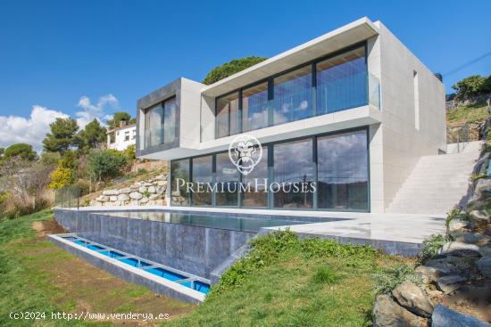  Casa en venta con espectaculares vistas al mar en Santa Susanna - BARCELONA 