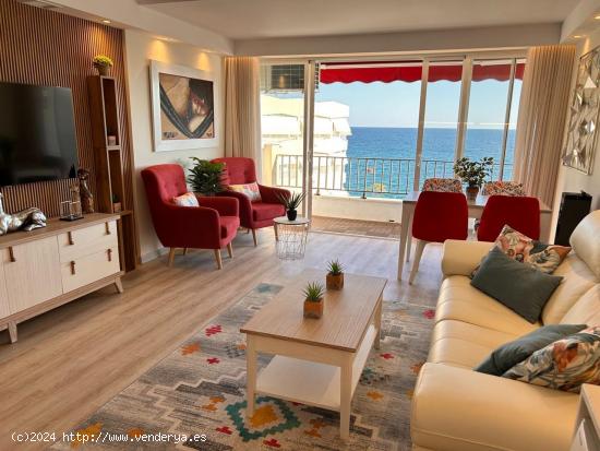 Precioso apartamento con espectaculares vistas al MAR - TARRAGONA