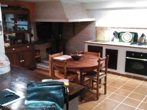 Vende casa rústica en Santiago, zona de Marrozos - A CORUÑA