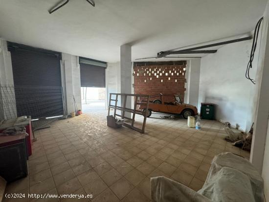 LOCAL COMERCIAL CON POSIBILIDAD DE ADAPTACION A VIVIENDA 75.000 € - VALENCIA