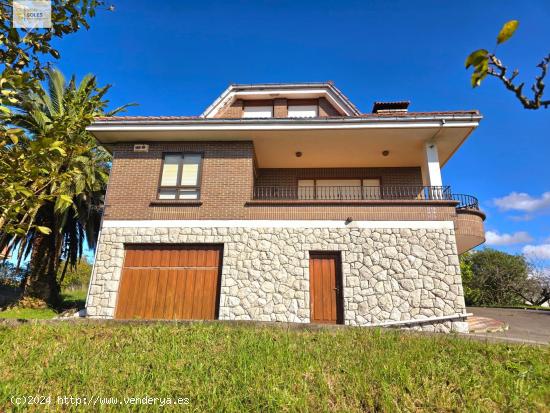 IMPRESIONANTE CASA INDIVIDUAL CON JARDÍN EN REVILLA DE CAMARGO - CANTABRIA