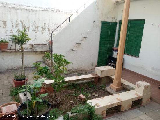  MAGNIFICA CASA DE DOS PLANTAS CON PATIO EN COCENTAINA--Cerca del Odón - ALICANTE 