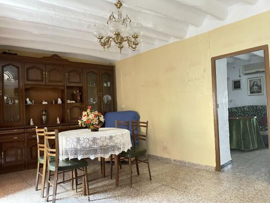 CASA EN ARCHIDONA BUSCA PROPIETARIO - MALAGA