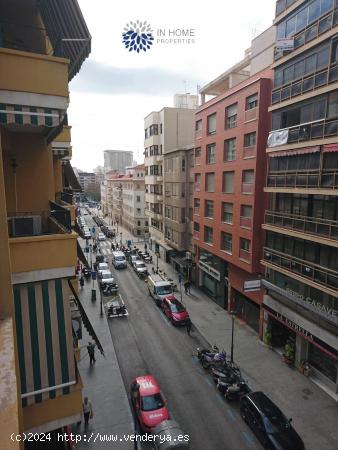 GRAN OPORUNIDAD PISO EN CENTRO DE ALICANTE EN VENTA - ALICANTE