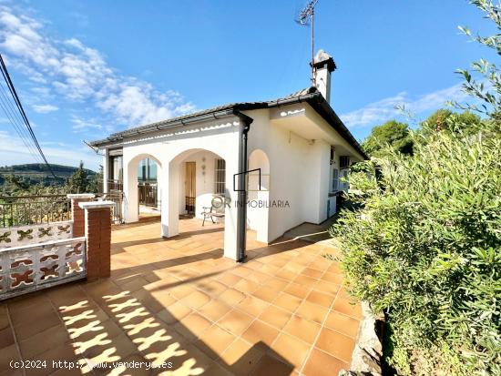  Casa cuatro vientos de 3 hab., jardín, piscina y barbacoa en Urb. Mas Rosell, Subirats - BARCELONA 