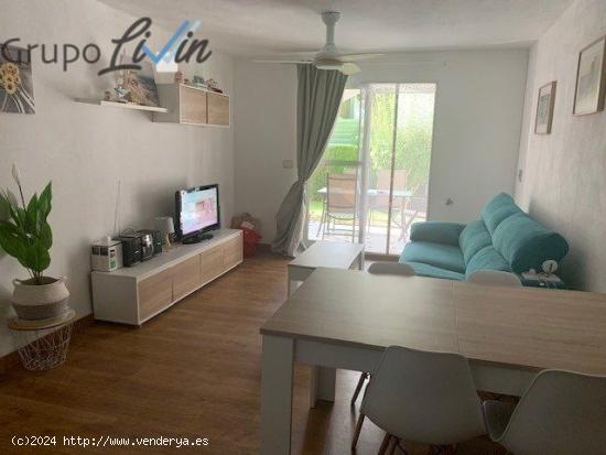 Apartamento con piscina comunitaria - MURCIA