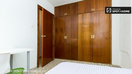 Acogedora habitación con llave independiente en apartamento compartido, Ronda - GRANADA