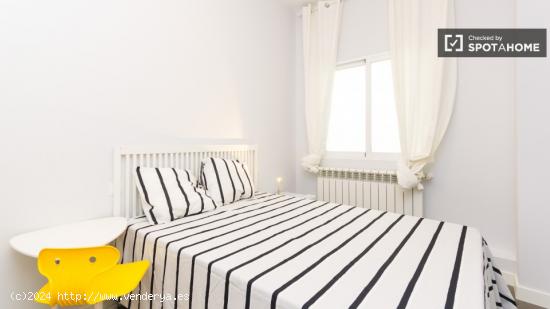 Relajante habitación con A / C en un apartamento de 6 dormitorios, Salamanca - MADRID