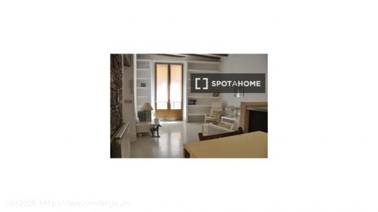 Moderno apartamento con balcón para alquilar en El Born - BARCELONA