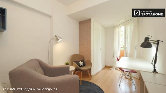 Moderno apartamento de 1 dormitorio en alquiler en Aluche - BARCELONA