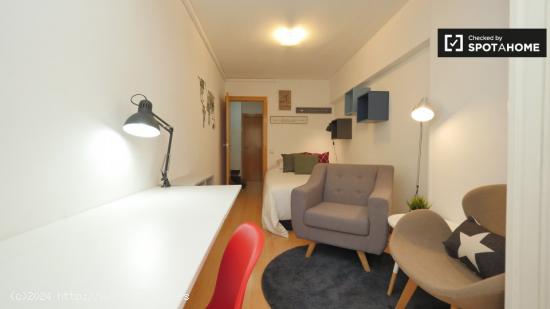 Moderno apartamento de 1 dormitorio en alquiler en Aluche - BARCELONA