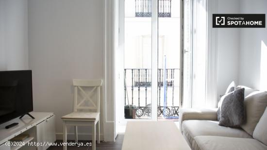 Elegante apartamento de 1 dormitorio en alquiler en Centro - MADRID