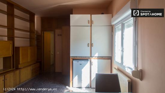 Totalmente amueblado apartamento de 1 dormitorio en alquiler en Sants - BARCELONA