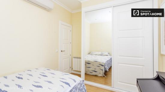 Apartamento de 2 dormitorios con aire acondicionado en alquiler en Chamberí - MADRID