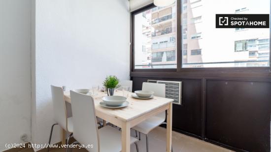 Habitación ideal con escritorio en piso compartido, El Pla del Real - VALENCIA