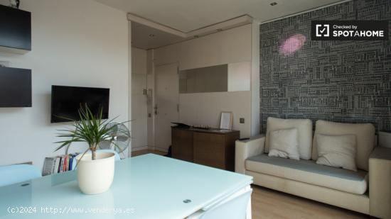 Amplio y luminoso apartamento de 1 dormitorio con balcón en alquiler en Sarrià-Sant Gervasi - BARC