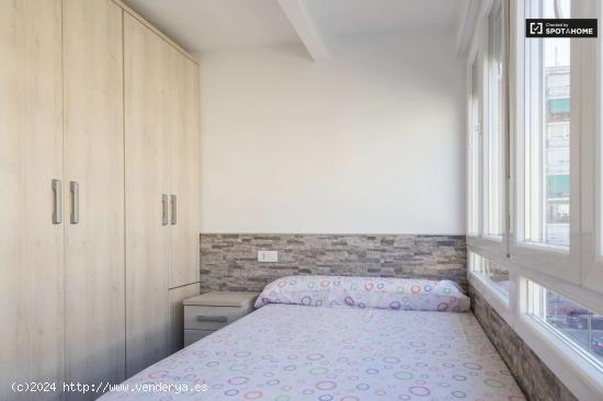  Habitación enorme con armario independiente en el apartamento compartido, Casa de Campo - MADRID 