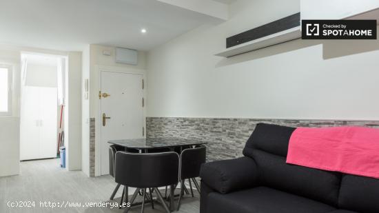 Habitación luminosa con parejas permitidas en piso compartido, Casa de Campo - MADRID