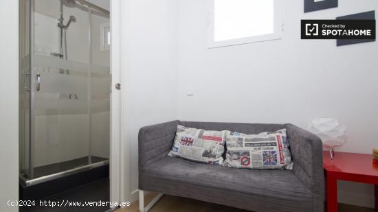 Apartamento amueblado de 1 dormitorio en alquiler en Malasaña - MADRID