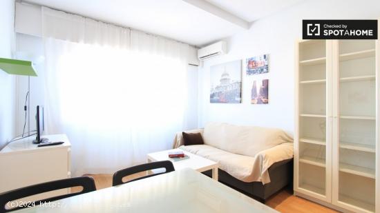 Elegante apartamento de 1 dormitorio con aire acondicionado en alquiler en Salamanca - MADRID