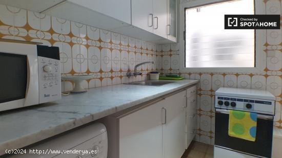 Brillante, céntrico apartamento de 2 dormitorios en alquiler en San Andreu - BARCELONA