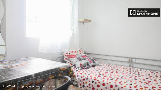 Habitación equipada con llave independiente en apartamento de 6 dormitorios, Torrente - VALENCIA