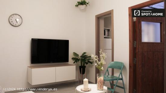 Elegante apartamento de 1 dormitorio cerca de la estación de tren de Atocha - MADRID