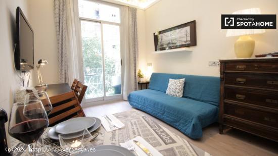 Precioso apartamento de 1 dormitorio en alquiler en Eixample Esquerra cerca de la estación de metro