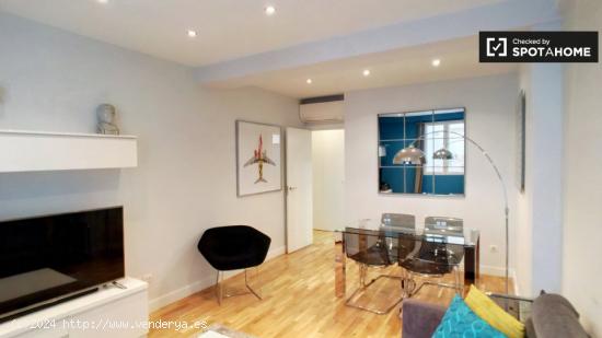 Apartamento contemporáneo de 2 dormitorios y 2 baños en alquiler cerca de Prado y Retiro - MADRID