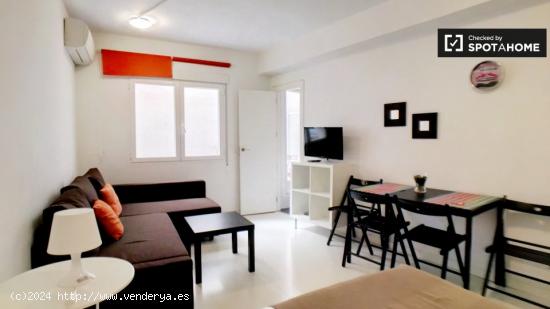 Moderno estudio en alquiler en Lavapiés, cerca del centro de la ciudad - MADRID