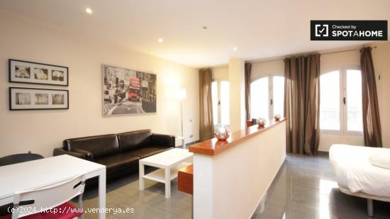 Bonito apartamento estudio totalmente equipado en alquiler cerca de la Plaça Catalunya. - BARCELONA