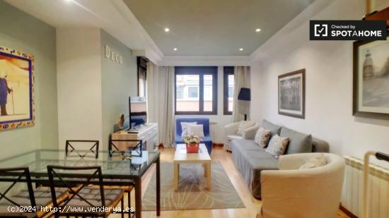 Apartamento de 3 dormitorios con terraza en alquiler en Retiro - MADRID