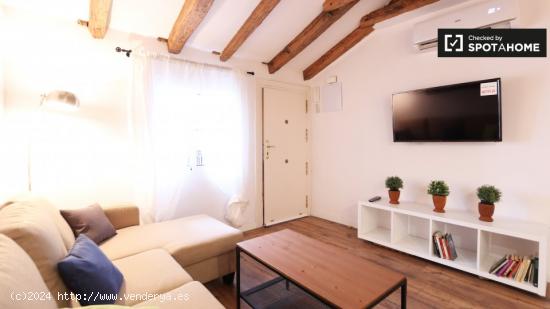 Apartamento reformado de 2 dormitorios en alquiler en Lavapiés - MADRID