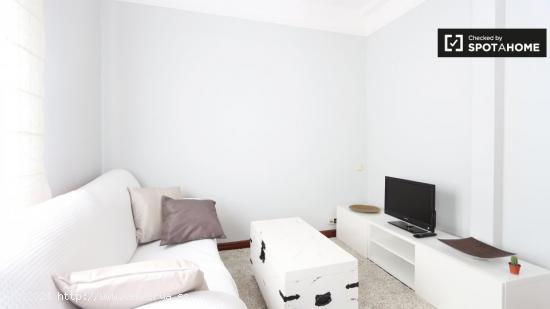 Elegante apartamento de 2 dormitorios en alquiler en Delicias - MADRID