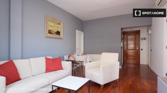 Apartamento de 2 dormitorios en alquiler en Gràcia - BARCELONA