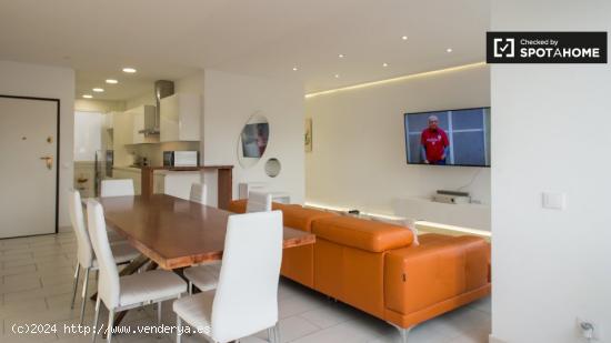 Moderno apartamento de 3 dormitorios en alquiler en Poblenou - BARCELONA