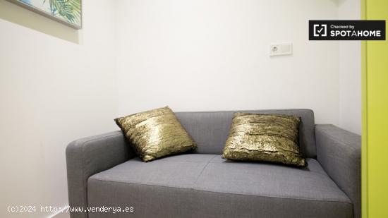 Acogedor apartamento de 1 dormitorio en alquiler en Lavapiés, cerca del metro - MADRID