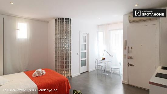 Moderno estudio en alquiler en Chueca - MADRID