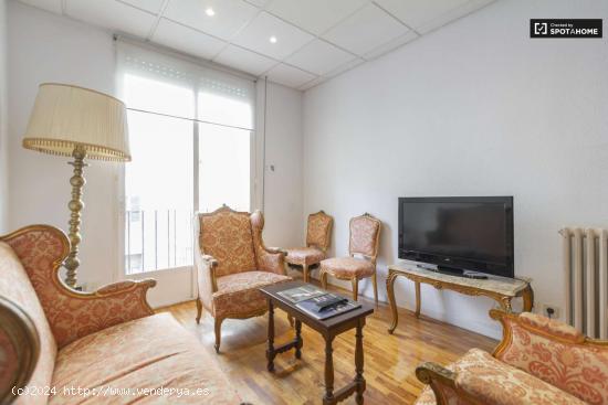  Apartamento de 3 dormitorios en alquiler en Salamanca - MADRID 