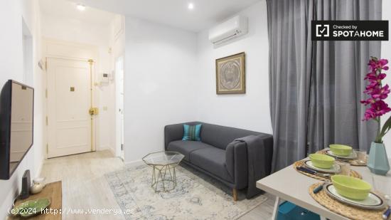 Cómoda habitación en alquiler en un apartamento de 3 dormitorios recientemente renovado - MADRID