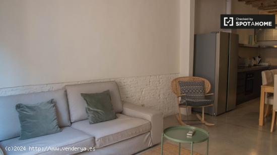 Precioso apartamento de 2 dormitorios en alquiler en El Raval - BARCELONA