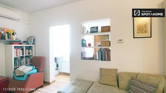 Moderno apartamento de 2 dormitorios con aire acondicionado en alquiler en Salamanca - MADRID